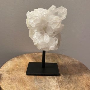 Decor Crystal Cluster On stand